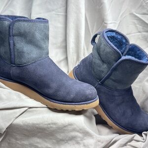 UGG Kristin Wedge Suede Blue Winter Boots w/Fuzzy Lining-Gently used;worn once